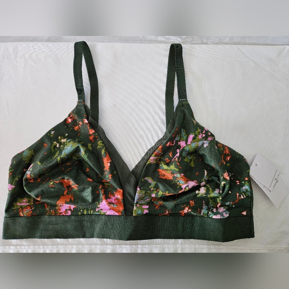 NWT Auden Unlined Bralette Dark Green